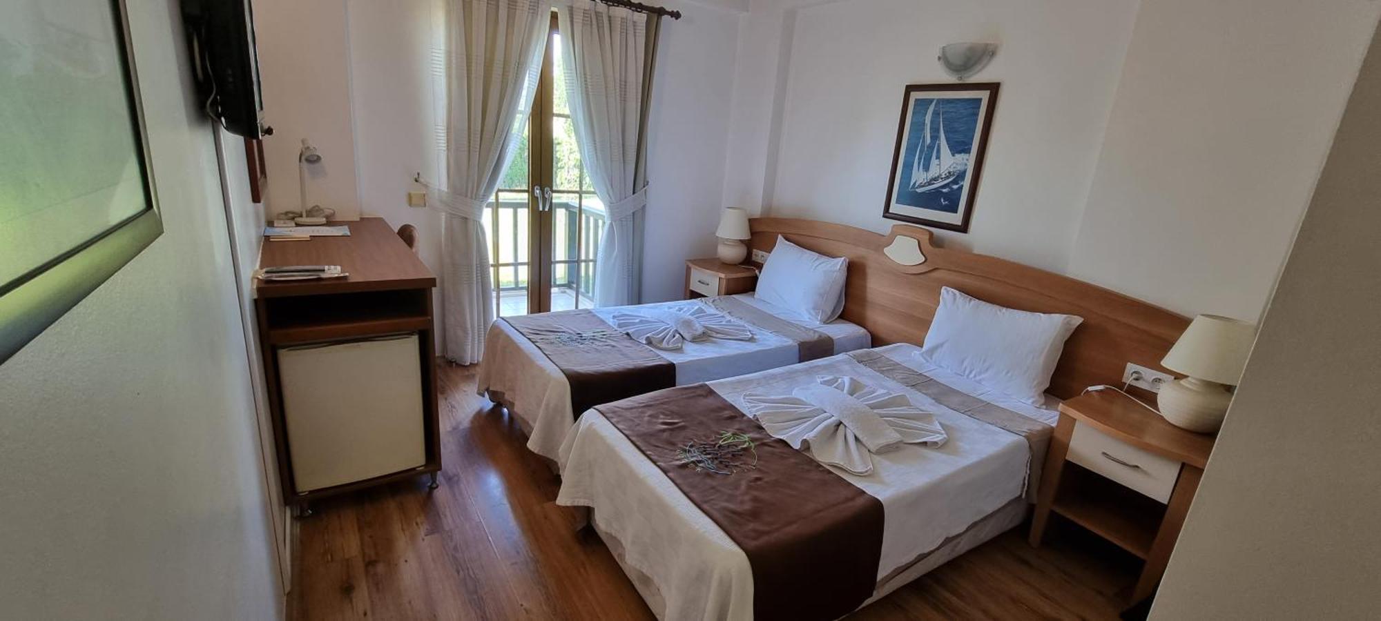 Efe Hotel Gocek Гёчек Экстерьер фото