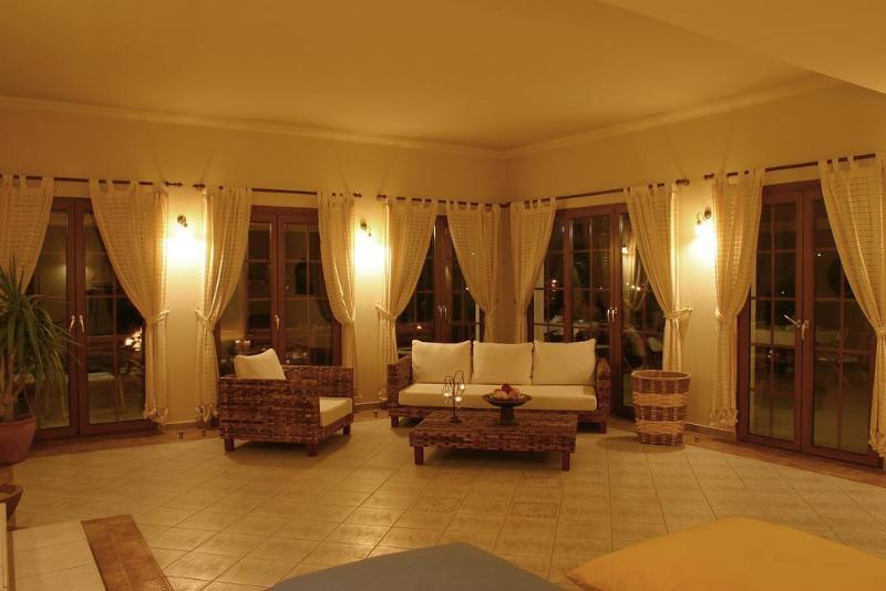 Efe Hotel Gocek Гёчек Экстерьер фото