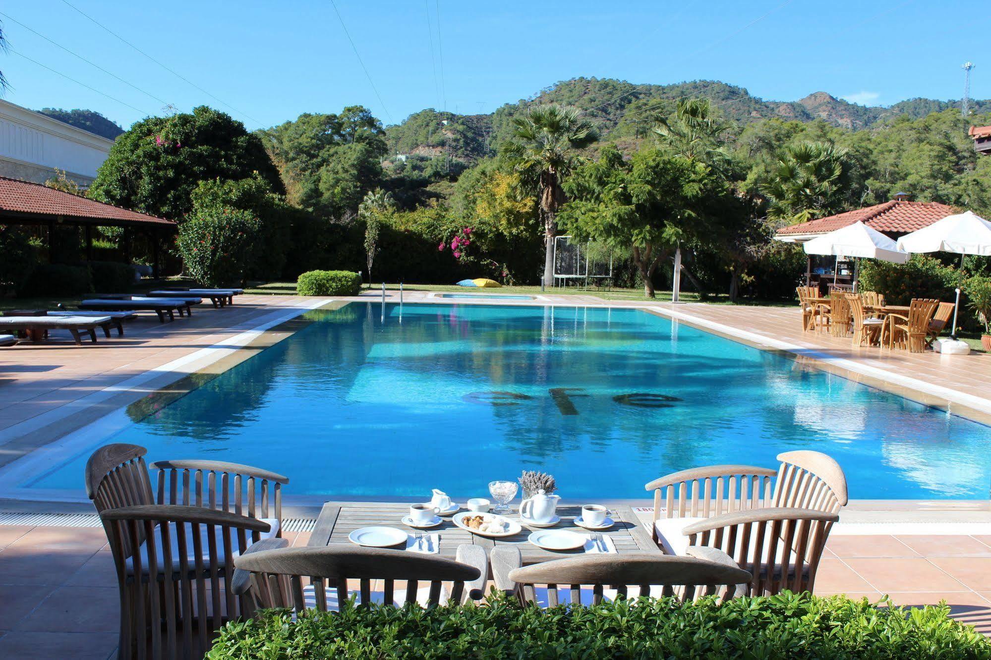 Efe Hotel Gocek Гёчек Экстерьер фото
